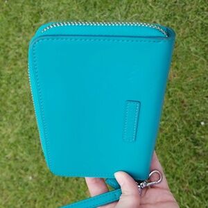 Vera Bradley wallet clutch